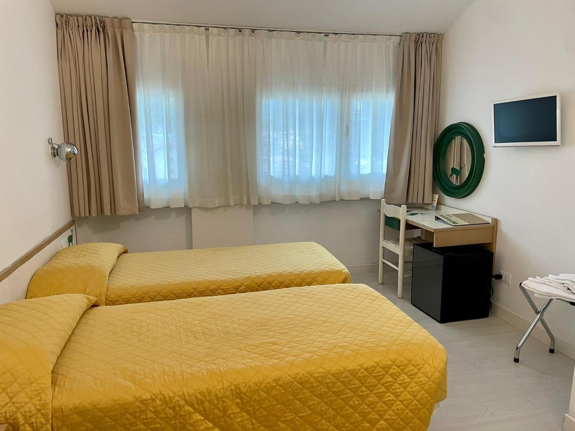 Hotel Giardino Breno Dış mekan fotoğraf