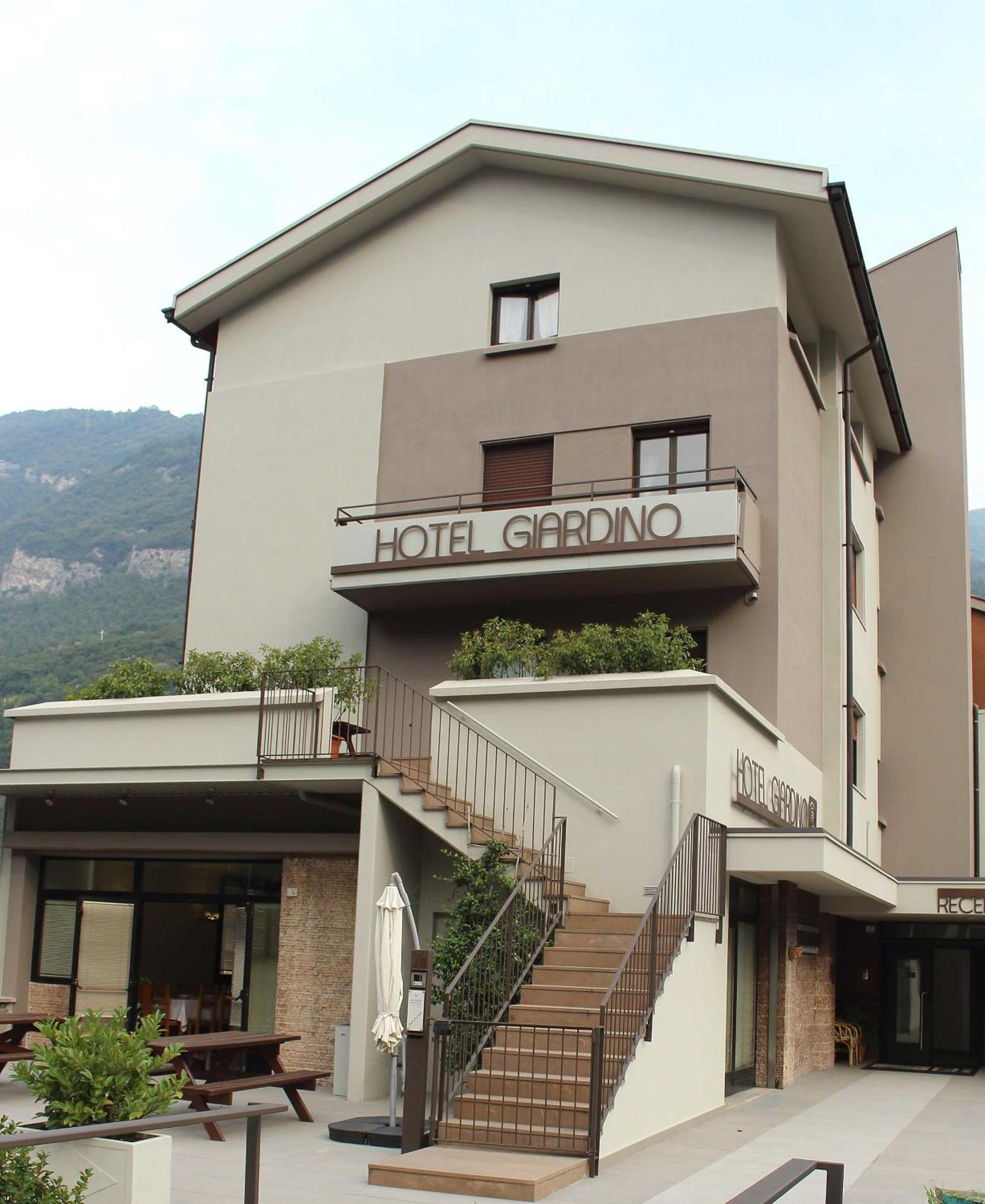 Hotel Giardino Breno Dış mekan fotoğraf